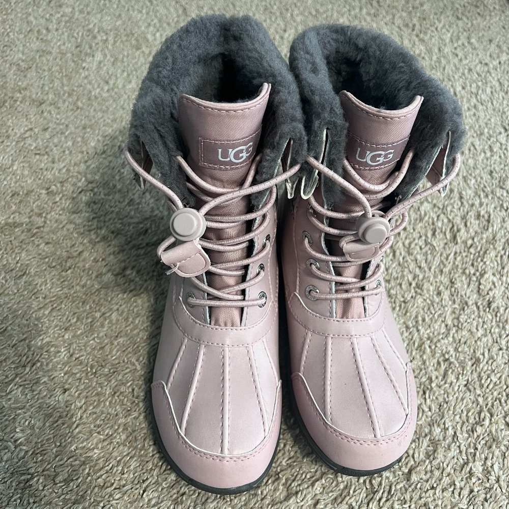 NEW UGG K Butte II CWR Boots - KIDS size 3